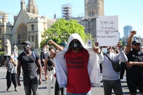 英国抗议什么英国抗议活动背后的声音与诉求，深度解析英国民众抗议的焦点